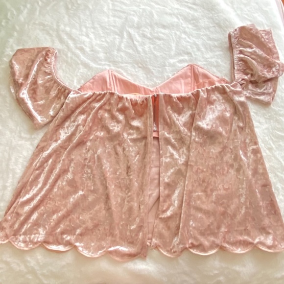 NWT Velvet Pink Top from Francesca’s Size Medium - Picture 6 of 16